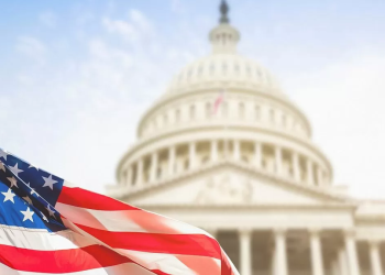 Supreme Court Tariff Ruling Spurs Gold Rally, Dollar Caution