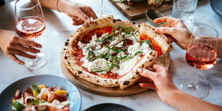 31-year-old Italian restaurant chain closing its final locations