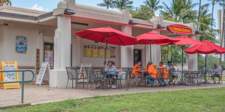 74-year-old restaurant chain abruptly exits market after closure