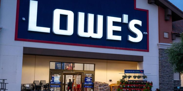 TD Cowen resets price target on blue-chip Dividend King