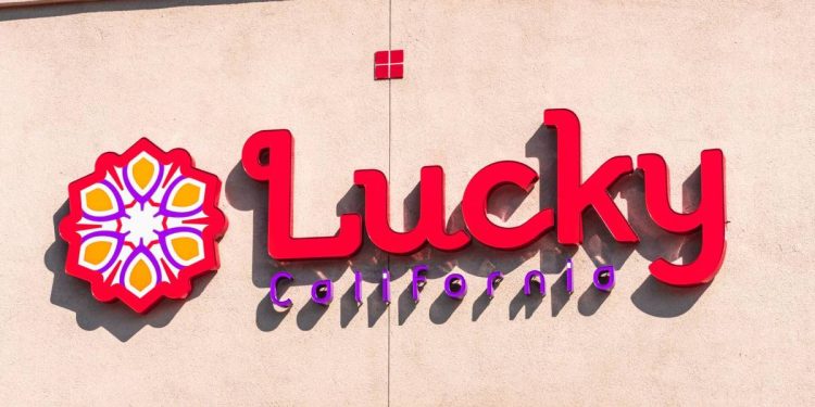 91-year-old grocery chain closes another store in a key market 