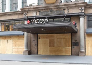 168-year-old mall anchor closing more stores