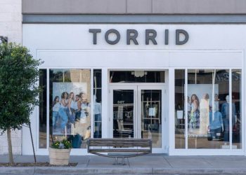 Retail chain shutters 151 stores, more closures expected