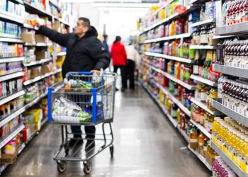 Walmart sees troubling shift in consumer behavior